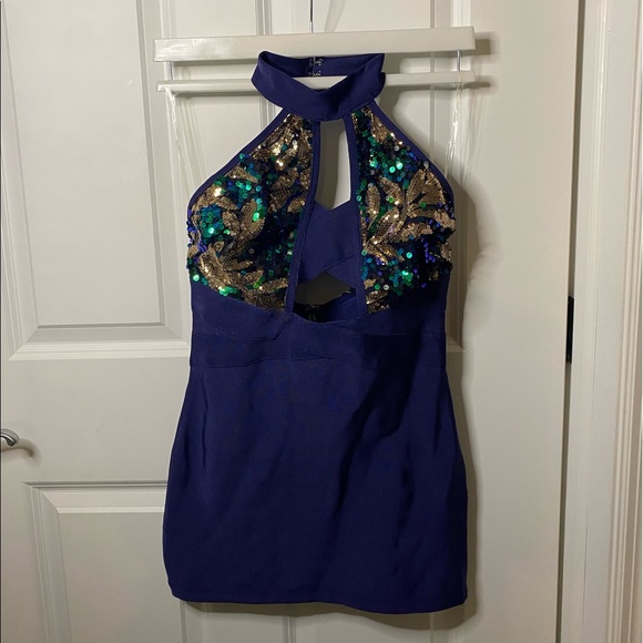 Dress - Picture 1 of 3